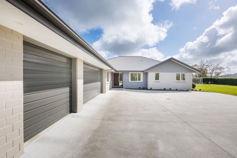 Photo of property in 25 Roots Street East, Feilding, 4702