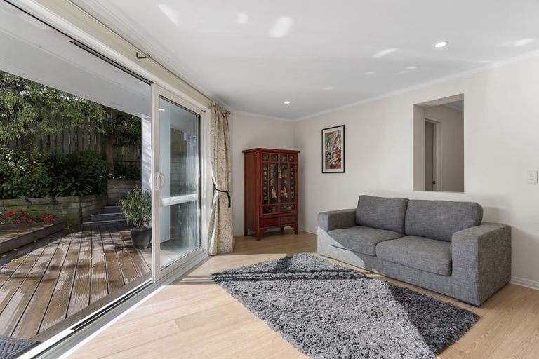 Photo of property in 21 Brooke Ridge Rise, East Tamaki Heights, Auckland, 2016