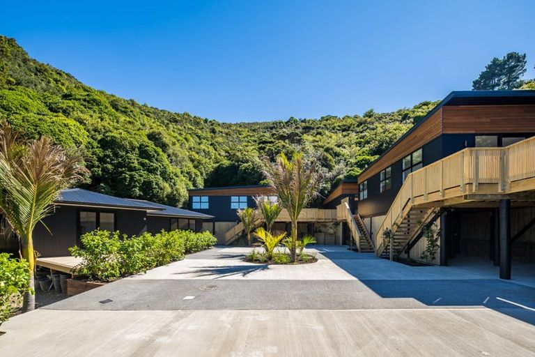 Photo of property in 14 Appleton Place, Karori, Wellington, 6012