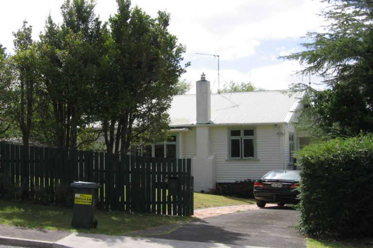 Photo of property in 32 Fordham Street, Beach Haven, Auckland, 0626