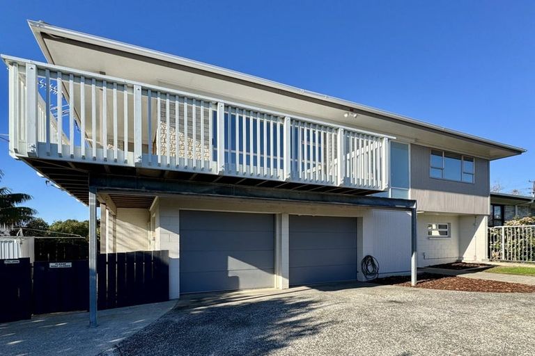 Photo of property in 3/26 Grande Vue Road, Hillpark, Auckland, 2102