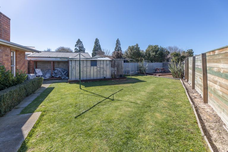 Photo of property in 2 Will Place, Rangiora, 7400