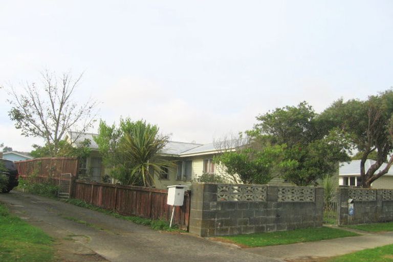 Photo of property in 10 Stipulate Place, Ascot Park, Porirua, 5024