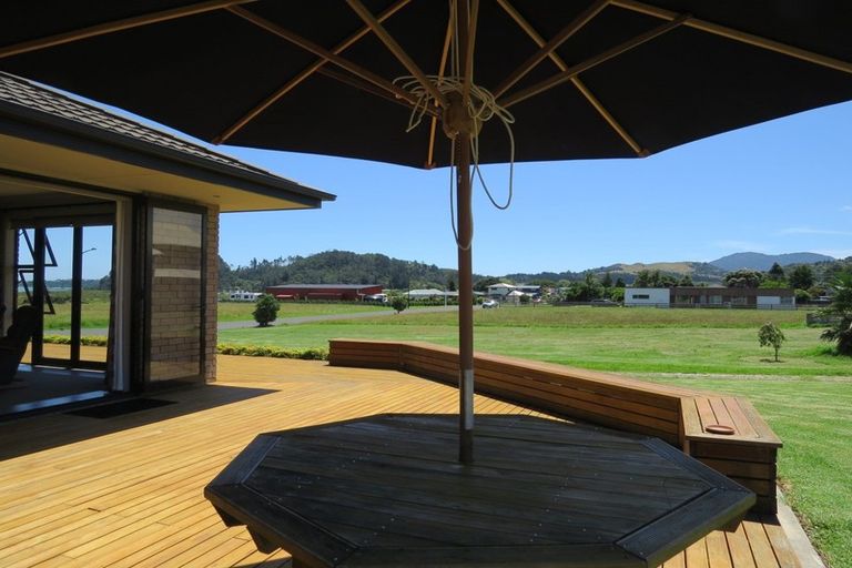 Photo of property in 15 Koromiko Drive, Coromandel, 3506