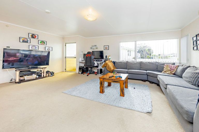 Photo of property in 1/12 Dunstan Place, Otara, Auckland, 2023