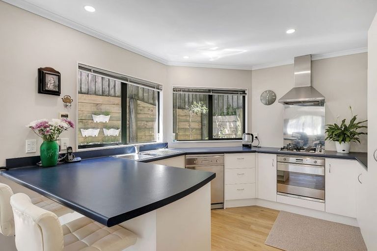 Photo of property in 44a The Drive, Tawa, Wellington, 5028