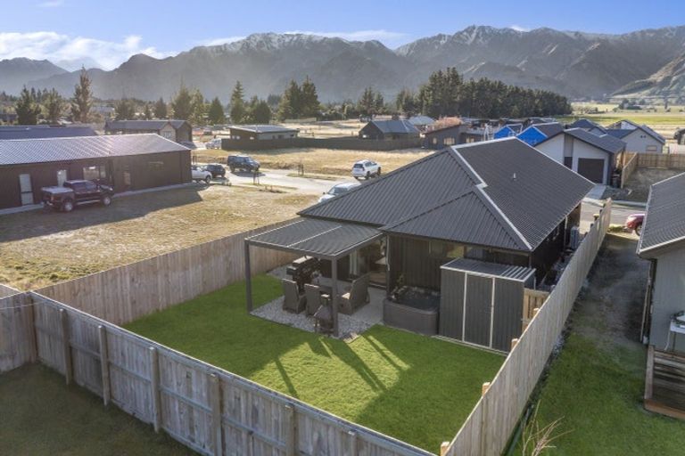Photo of property in 12 Guthrie Street, Lake Hawea, 9382