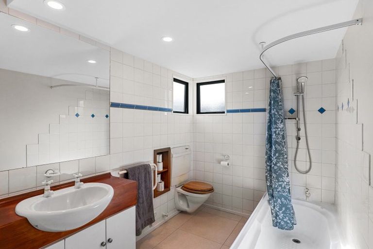 Photo of property in 114 Knowles Street, St Albans, Christchurch, 8052