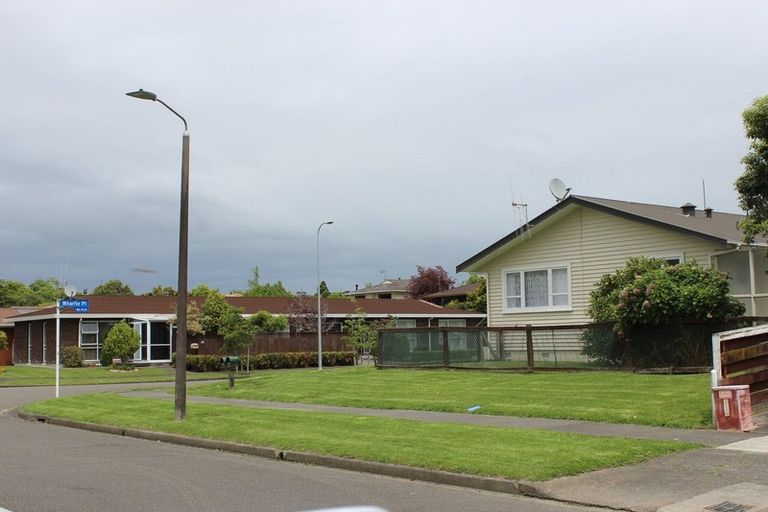 Photo of property in 80a Wikiriwhi Crescent, Awapuni, Palmerston North, 4412