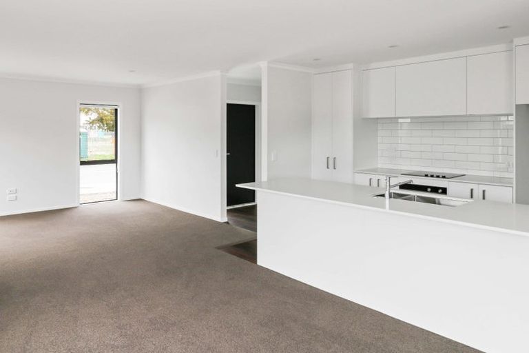 Photo of property in 34 Castletown Street, Wallaceville, Upper Hutt, 5018