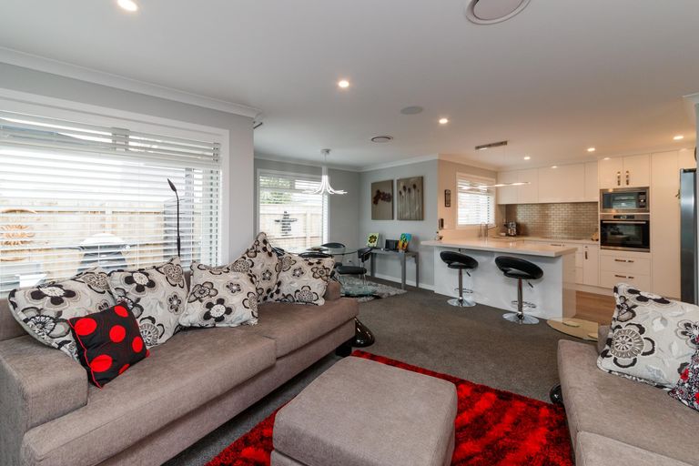 Photo of property in 60d Roy Street, Palmerston North, 4410