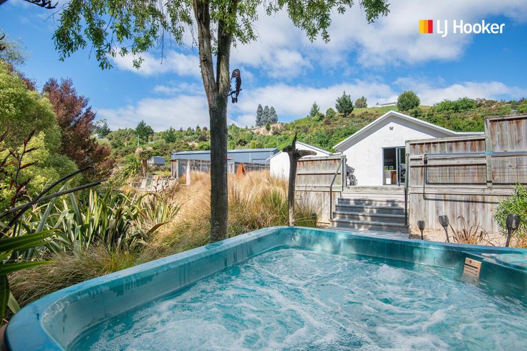 Photo of property in 95 Riccarton Road East, East Taieri, Mosgiel, 9024