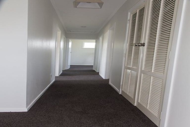 Photo of property in 1 Patea Place, Terrace End, Palmerston North, 4410