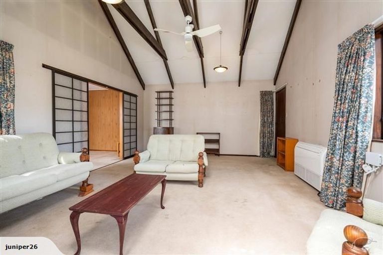 Photo of property in 667 Castle Street, North Dunedin, Dunedin, 9016