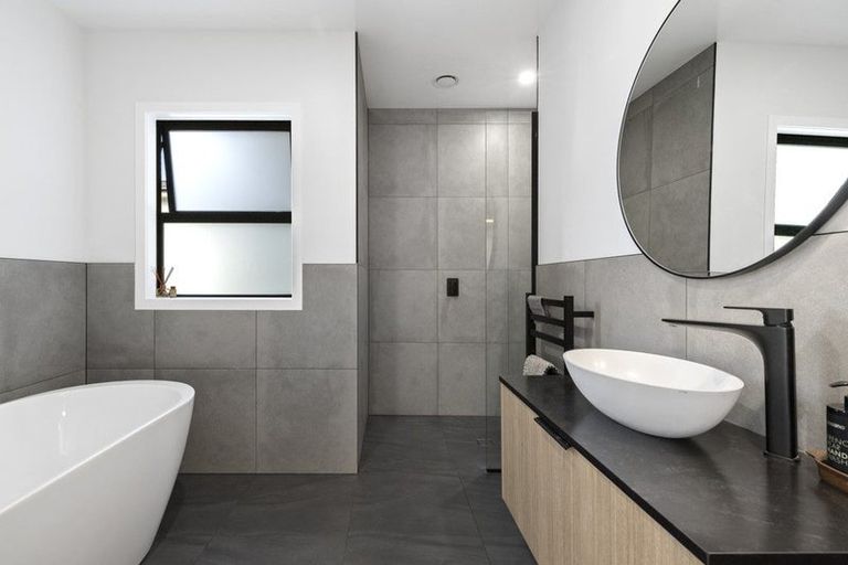 Photo of property in 29 Laurelwood Avenue, Pukekohe, 2120