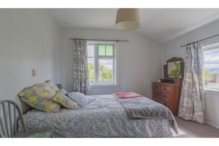 Photo of property in 32 Saint George Street, Watlington, Timaru, 7910