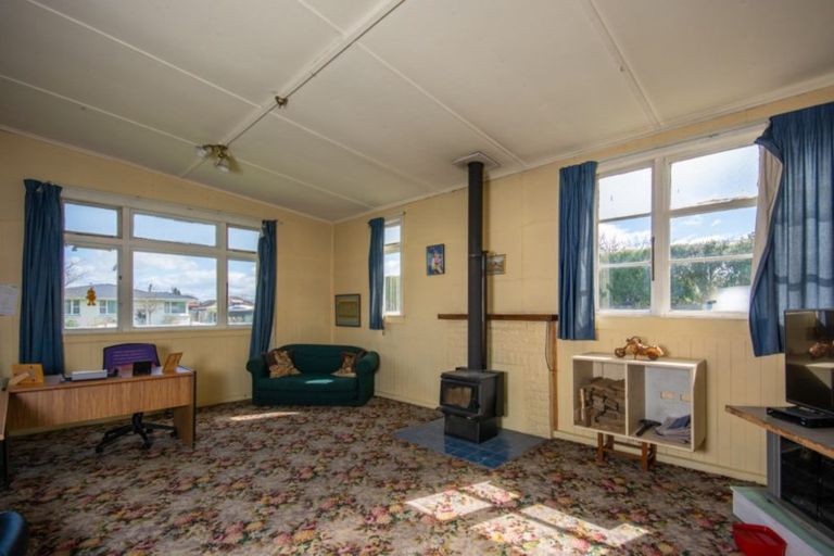 Photo of property in 22 Warwick Street, Mayfield, Blenheim, 7201