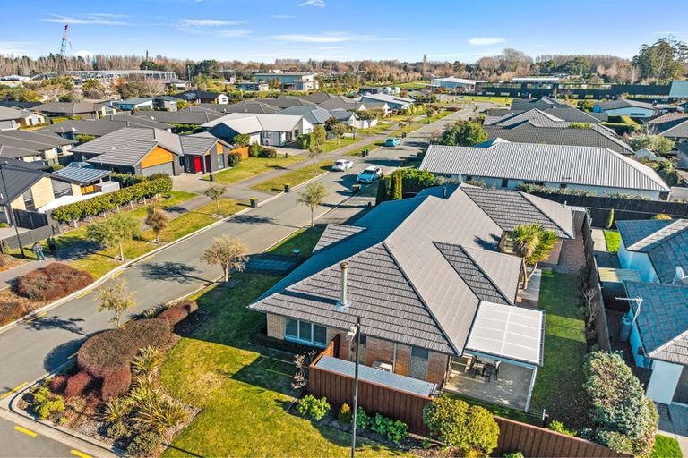 Photo of property in 2 Te Aika Street, Marshland, Christchurch, 8083