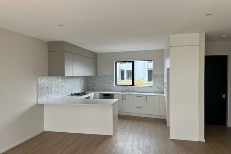 Photo of property in 57 Minhas Road, Papakura, 2110