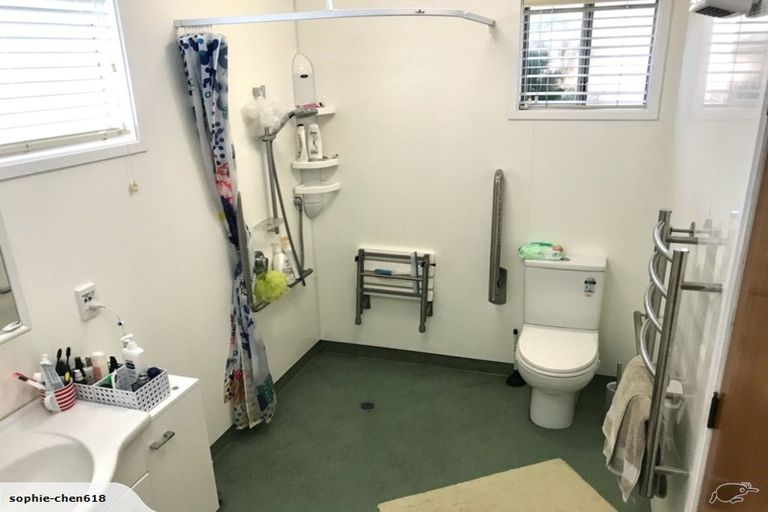 Photo of property in 51 Sunbrae Drive, Silverstream, Upper Hutt, 5019