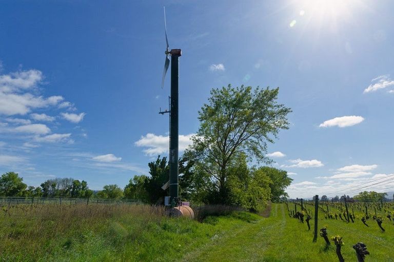 Photo of property in 35 Brighton Street, Island Bay, Wellington, 6023