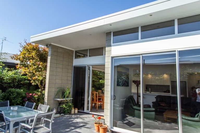 Photo of property in 5 Dovedale Avenue, Ilam, Christchurch, 8041