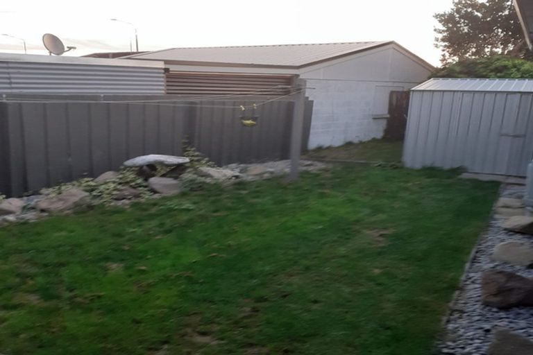 Photo of property in 1/5a Brogar Place, Casebrook, Christchurch, 8051