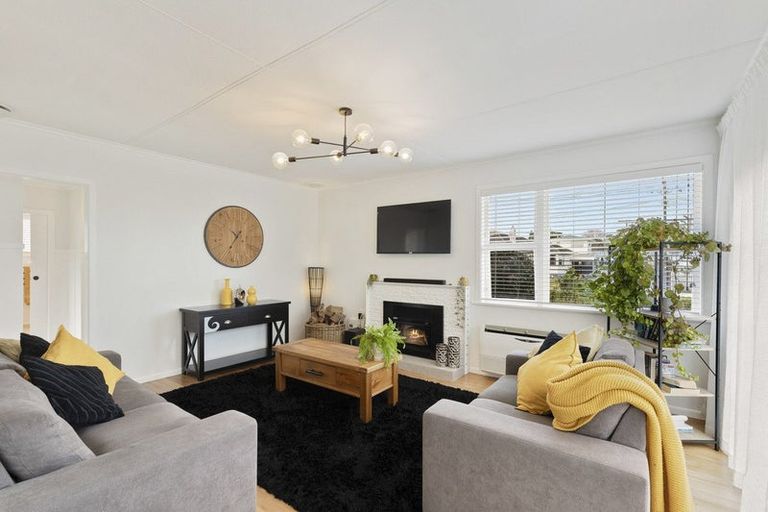 Photo of property in 9 Trafalgar Street, Westown, New Plymouth, 4310