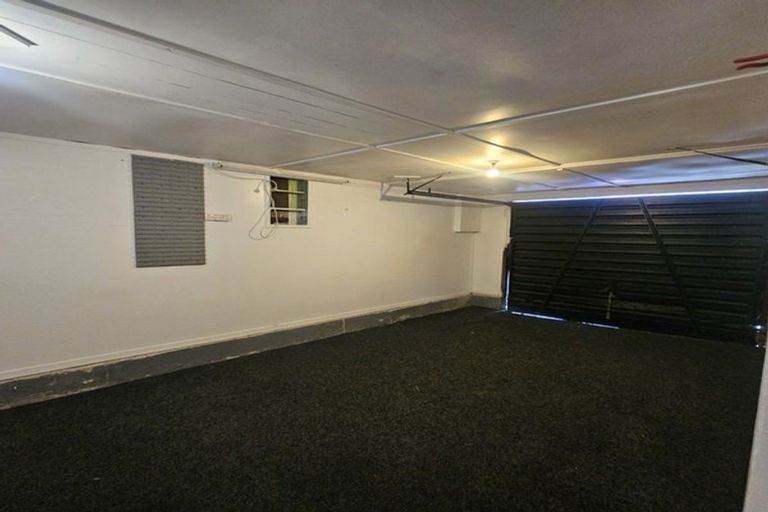 Photo of property in 30 Memorial Drive, Parahaki, Whangarei, 0112