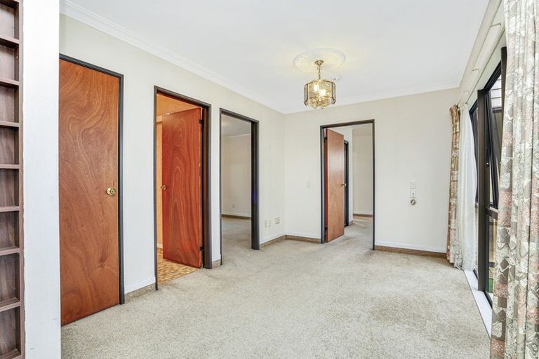 Photo of property in 61 Sare Crescent, Fairfield, Hamilton, 3214