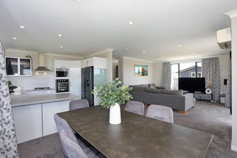 Photo of property in 6 George Street, Bulls, 4818