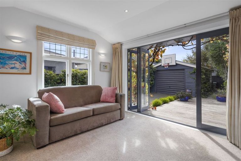 Photo of property in 1/115 Nayland Street, Sumner, Christchurch, 8081