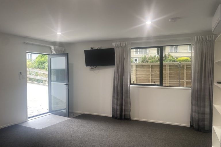 Photo of property in 340 Ohiro Road, Brooklyn, Wellington, 6021