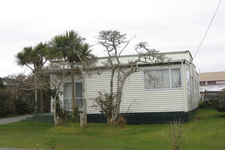 Photo of property in 19 Duncan Street, Runanga, 7803