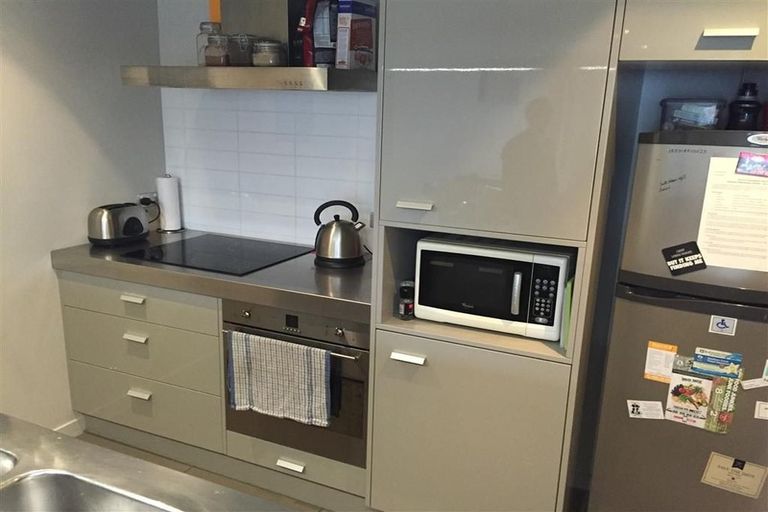 Photo of property in Piermont Apartments, 7i/82 Cable Street, Te Aro, Wellington, 6011