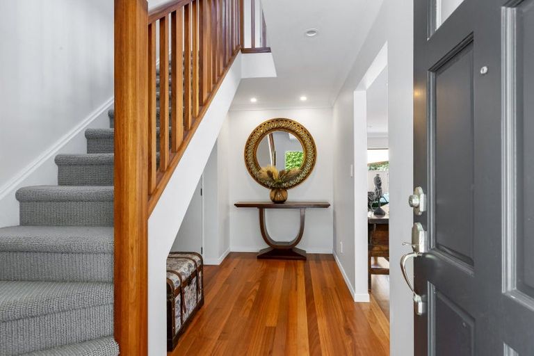 Photo of property in 9 Marie Avenue, Red Beach, 0932