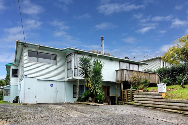 Photo of property in 6 Glen Road, Ranui, Auckland, 0612