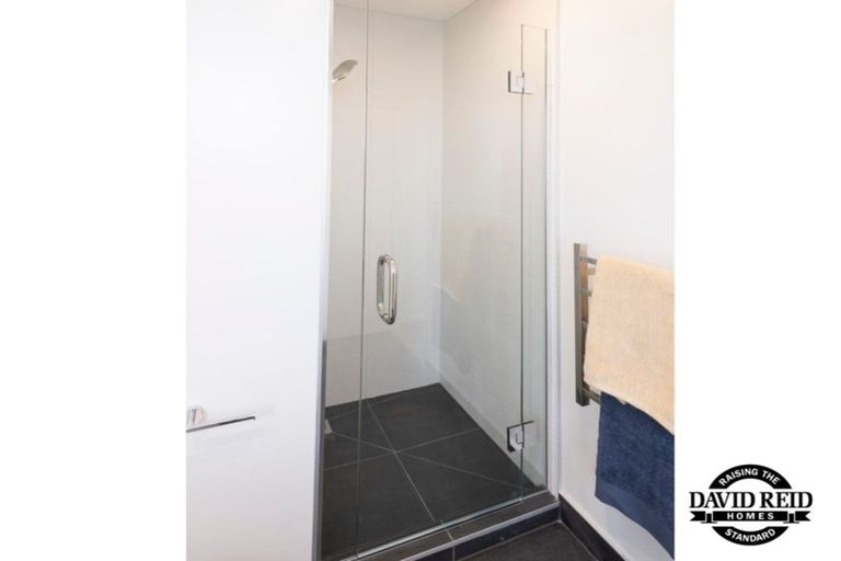 Photo of property in 32 Ngakoro Road, Karaka, Papakura, 2113