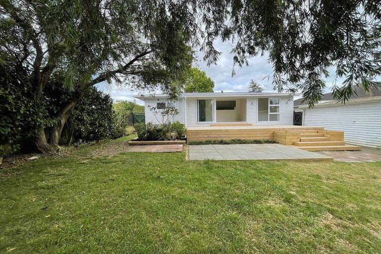 Photo of property in Peninsula Primary School, 61 Wharf Road, Te Atatu Peninsula, Auckland, 0610