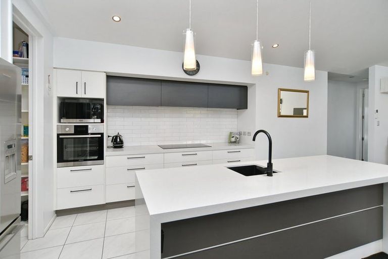 Photo of property in 9 Churchill Drive, Rangiora, 7400