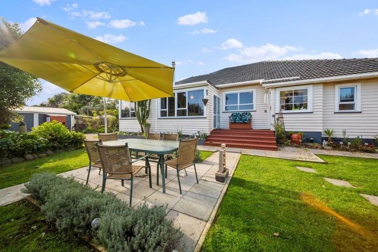 Photo of property in 7091 South Road, Warea, New Plymouth, 4381