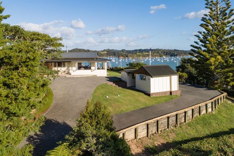 Photo of property in 25 Deeming Road, Okiato, Russell, 0272