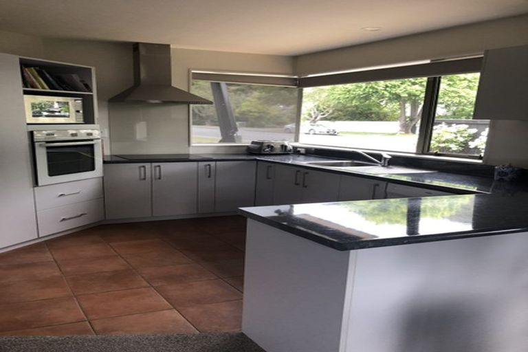 Photo of property in 1/69 Bowenvale Avenue, Cashmere, Christchurch, 8022