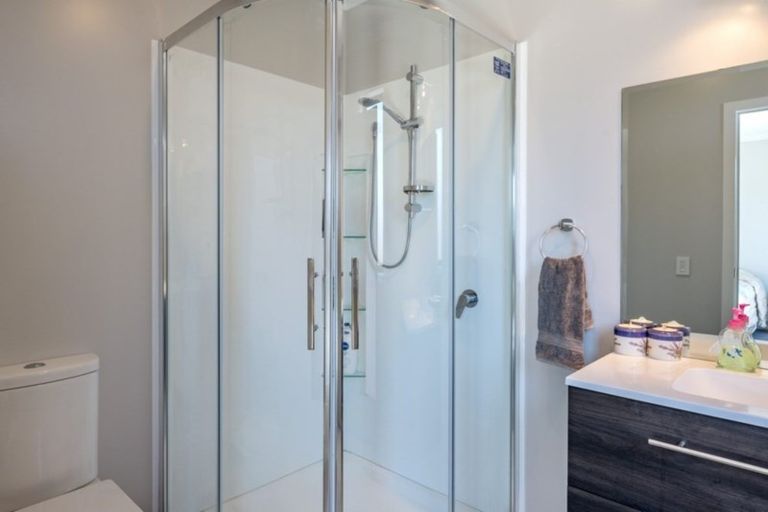 Photo of property in 12 Seagrass Place, Otaki Beach, Otaki, 5512