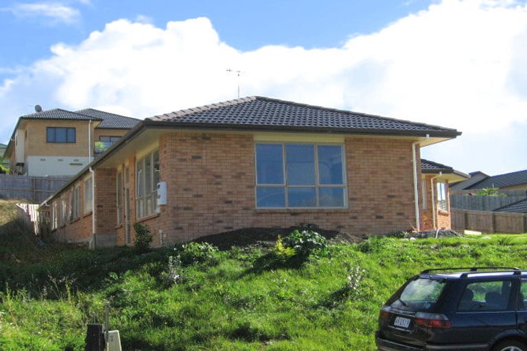 Photo of property in 62 Roberta Crescent, Orewa, 0931