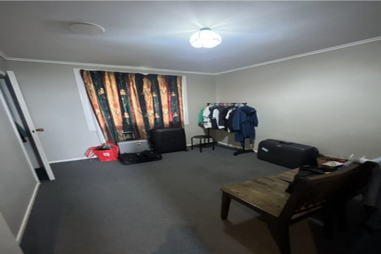 Photo of property in 37 Bruce Road, Glenfield, Auckland, 0629