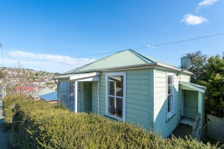 Photo of property in 75 Walton Street, Kaikorai, Dunedin, 9010