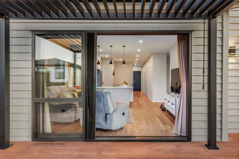 Photo of property in 17 Gecko Road, Hobsonville, Auckland, 0616