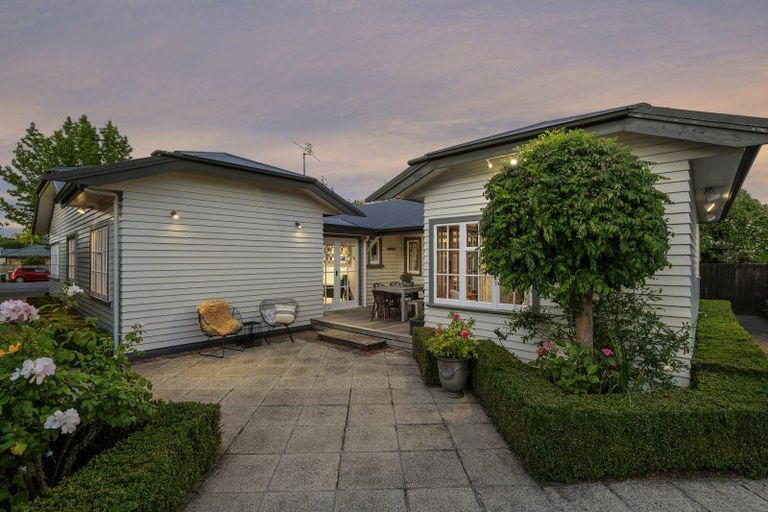 Photo of property in 24 Rudleigh Avenue, Upper Riccarton, Christchurch, 8041