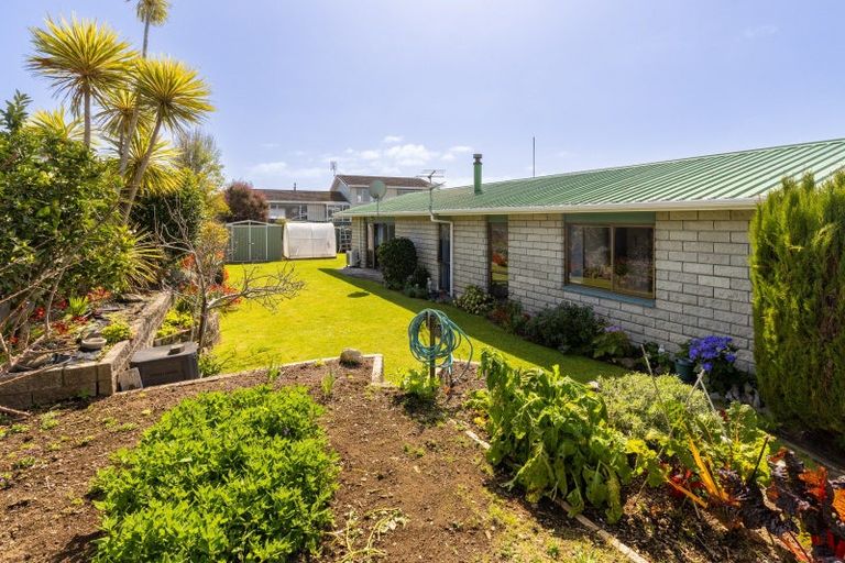 Photo of property in 1 Camellia Avenue, Bell Block, New Plymouth, 4312